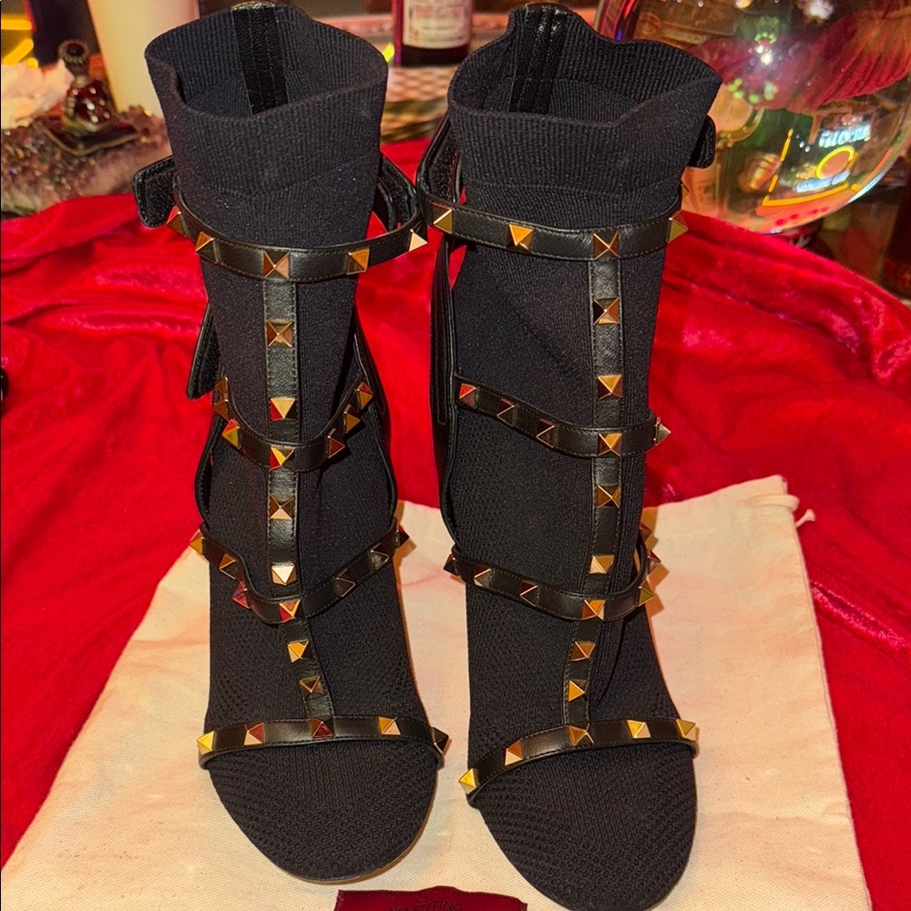 VALENTINO Black and Gold Studded Heels with Open-Toe Design